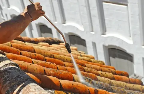 Nettoyage de toitures - Vieux-Ferrette